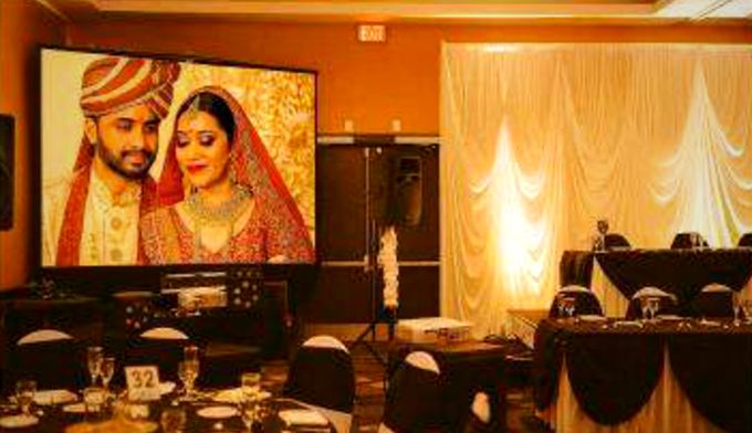 Projector and screen